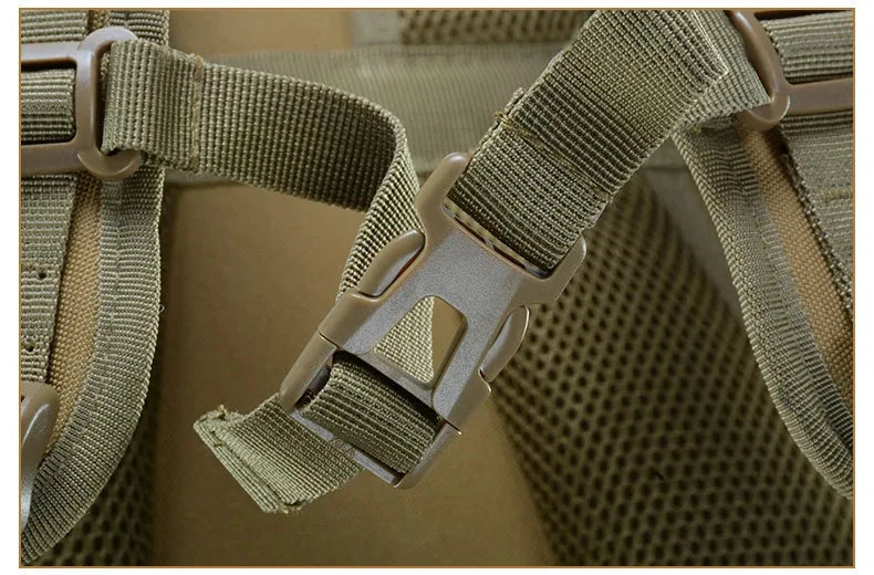 Outdoor Sports Tactics Backpack Men's Large Capacity Waterproof Hiking Backpack Beargoods