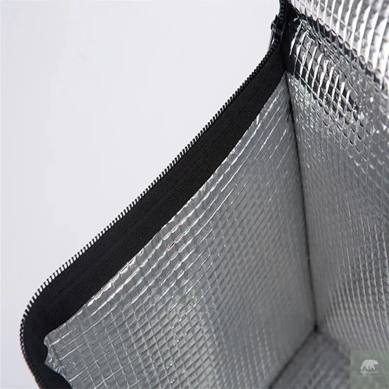 70L Insulated Thermal Cooler Bag Insulation To Keep Cold Large Capacity Portable Lunch Bag Zip Picnic Camping Tin Foil Food Bag Beargoods