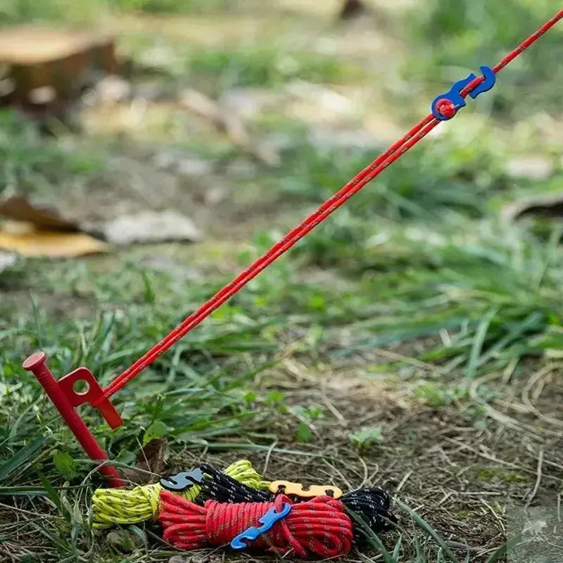 4Pcs Outdoor Guy Lines Tent Cords Reflective Camping Rope with Aluminum Guylines Adjuster Tensioner Pouch for Tent Tarp Canopy Beargoods