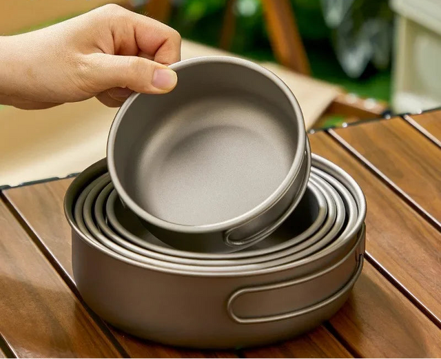 Titanium Outdoor Pot Set Picnic Camping Set Tableware Foldable Lightweight Portable Soup Pot Cooking Pot Set Beargoods